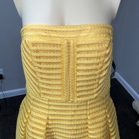 NY&C  strapless yellow dress - Picture 5 of 7